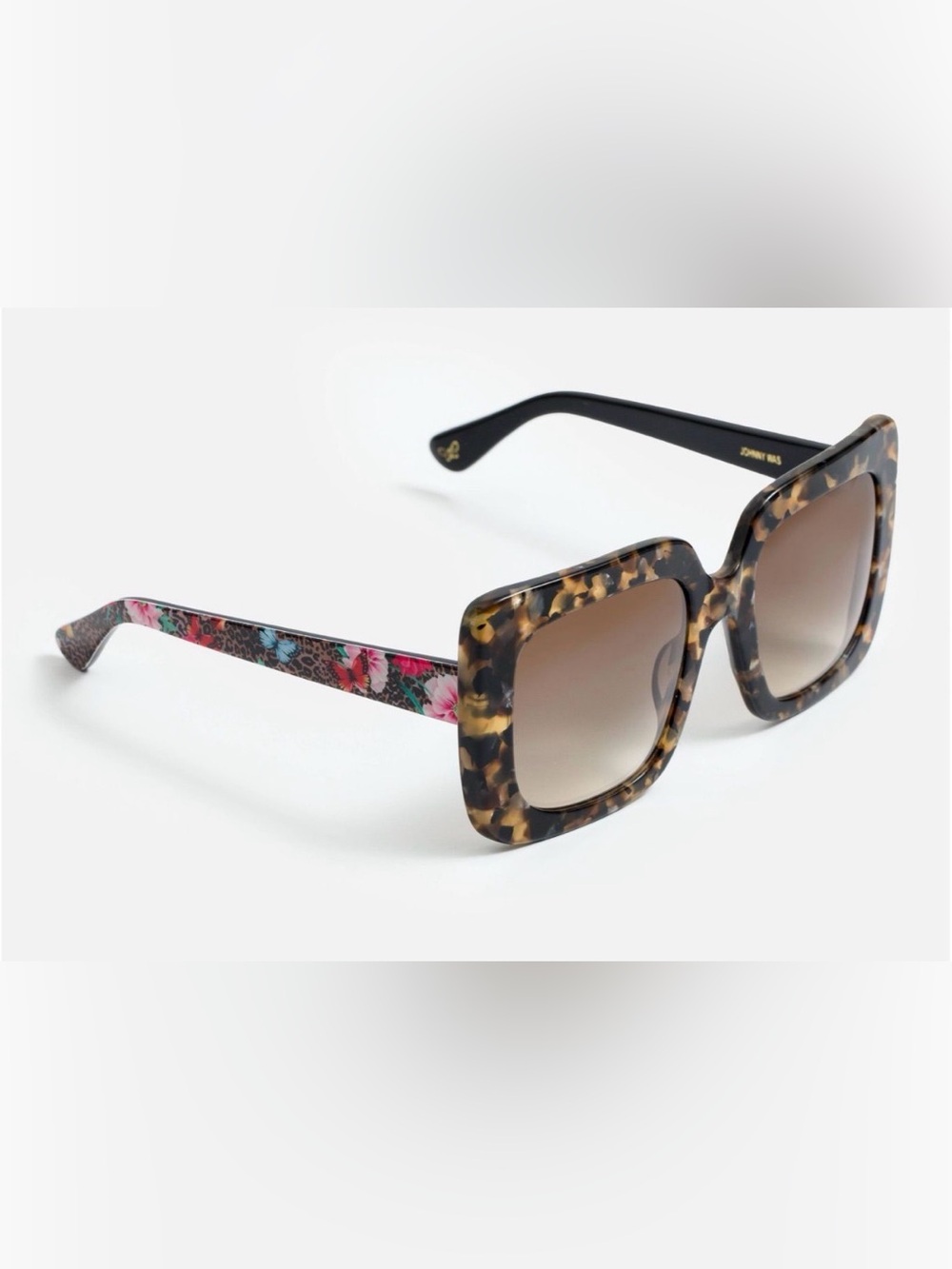 Johnny Was Sutton Tortoise Sunglasses. New with Tags and case.